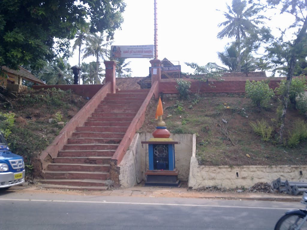 Chadayamangalam Temple by R Pradeep