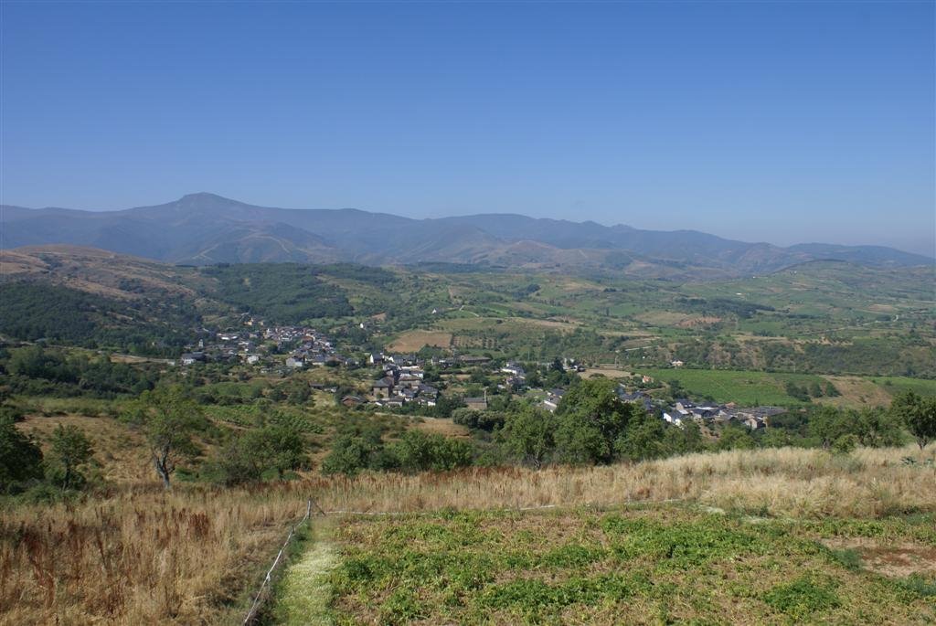 Panorámica desde la plaza de las majuelas, Lombillo de los Barrios by flecki