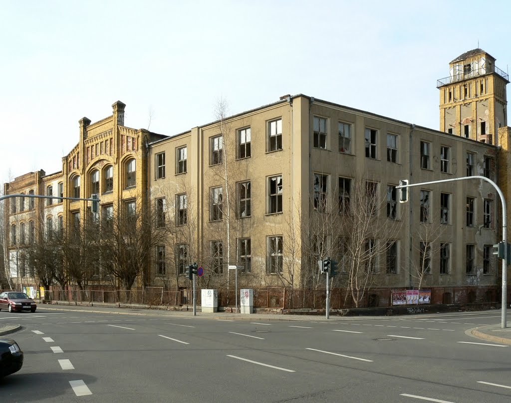 Chemnitz/Sonnenberg - Blick auf die Ruine der ehem. Fahrzeuglampenfabrik RIEMANN Chemnitz by Thomas Eichler