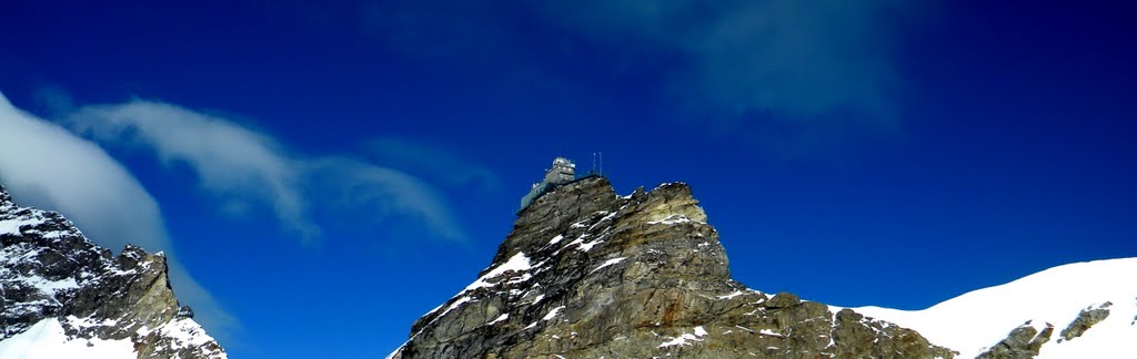 Sfinx Jungfraujoch vazut de pe Aletschgletscher by teodor cardei 1