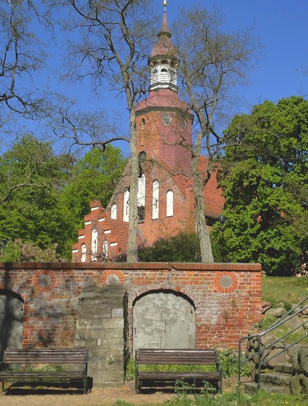 Kirche in Dargun by chpagenkopf