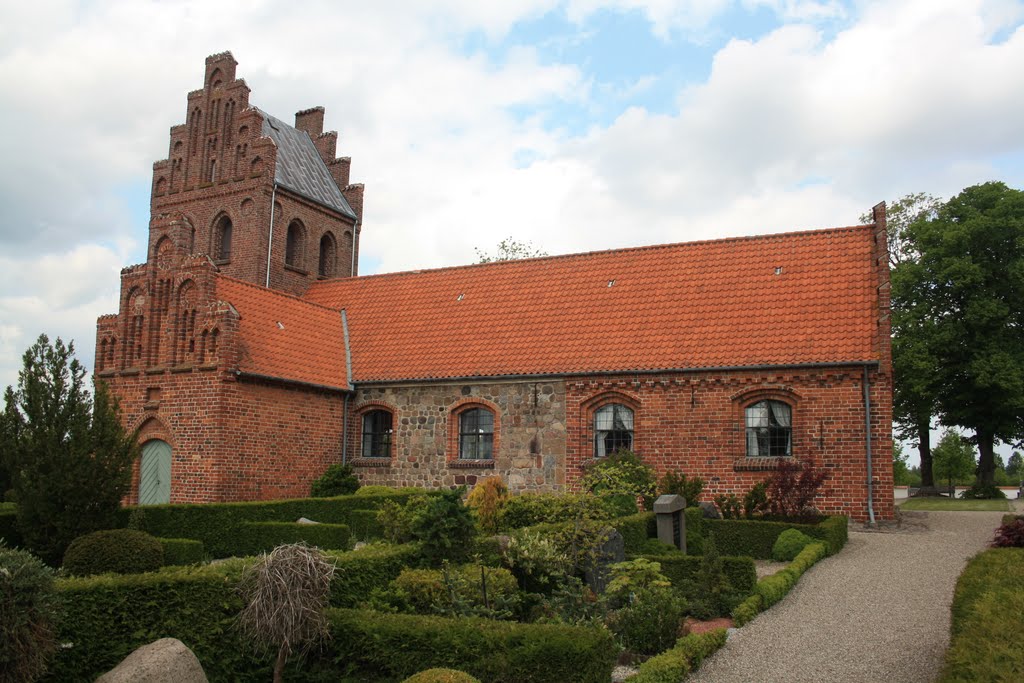 Ølstykke kirke by Preben F Nielsen