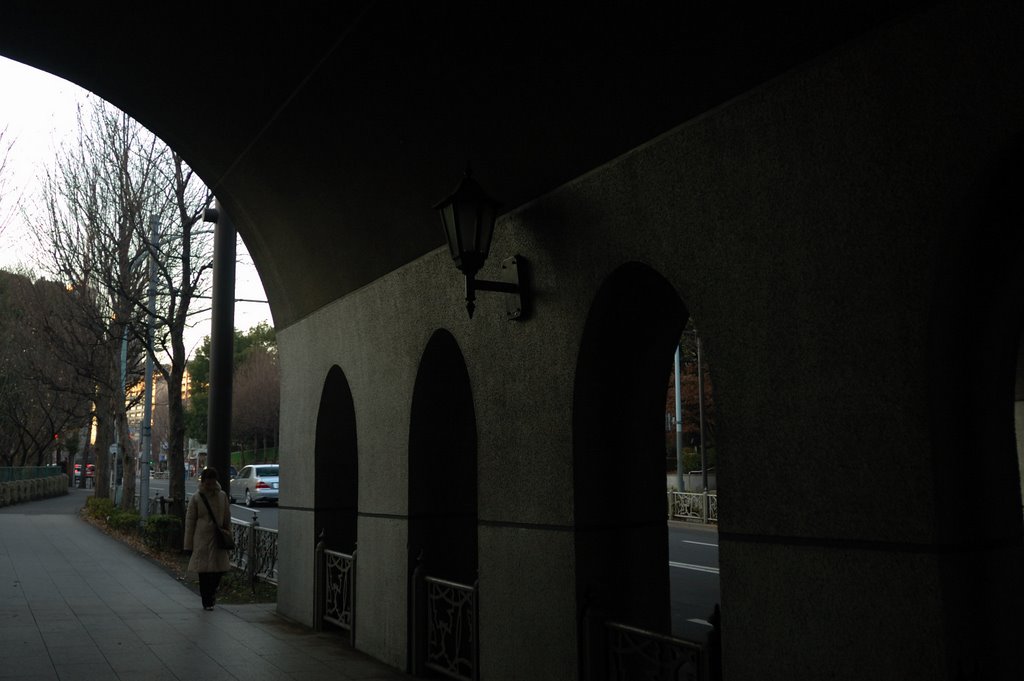 Passage under Hijiribashi bridge 20051225-160009 by kokupsy_un