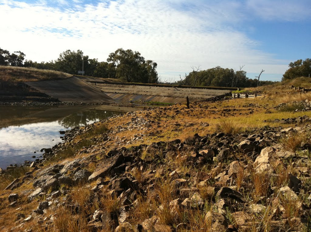 Lake Brewster Weir by Dr Muhammad J Siddiqi State Water Corp by Dr Muhammad J  Siddiqi