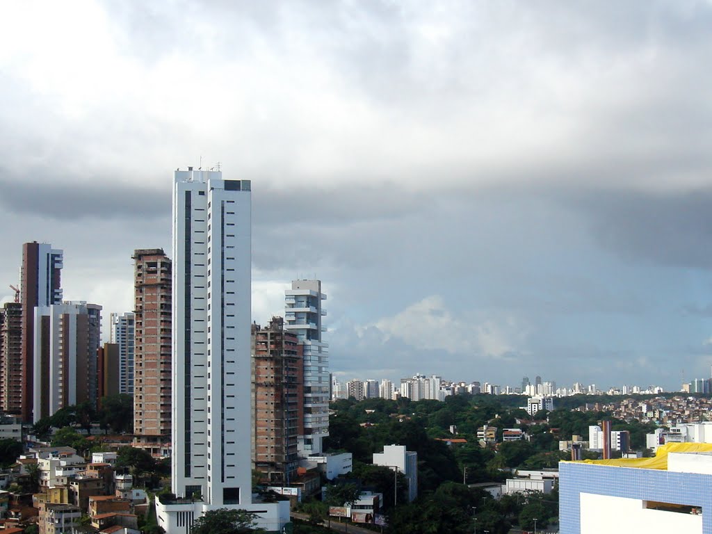 Vista do Rio Vermelho by Antonio Lobo