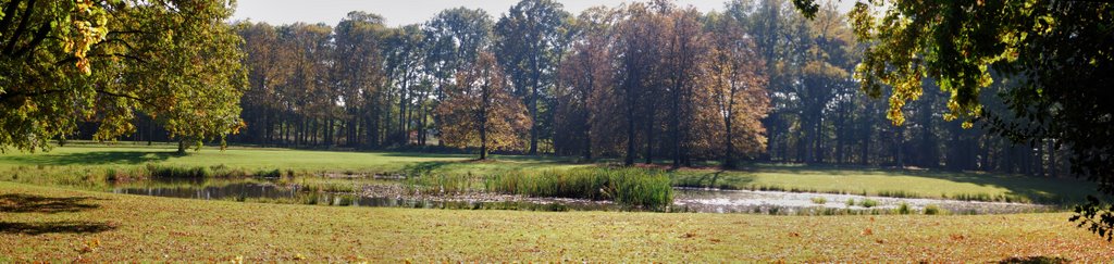 Het Beeklustpark op 14-10-2007 by michelcoumans