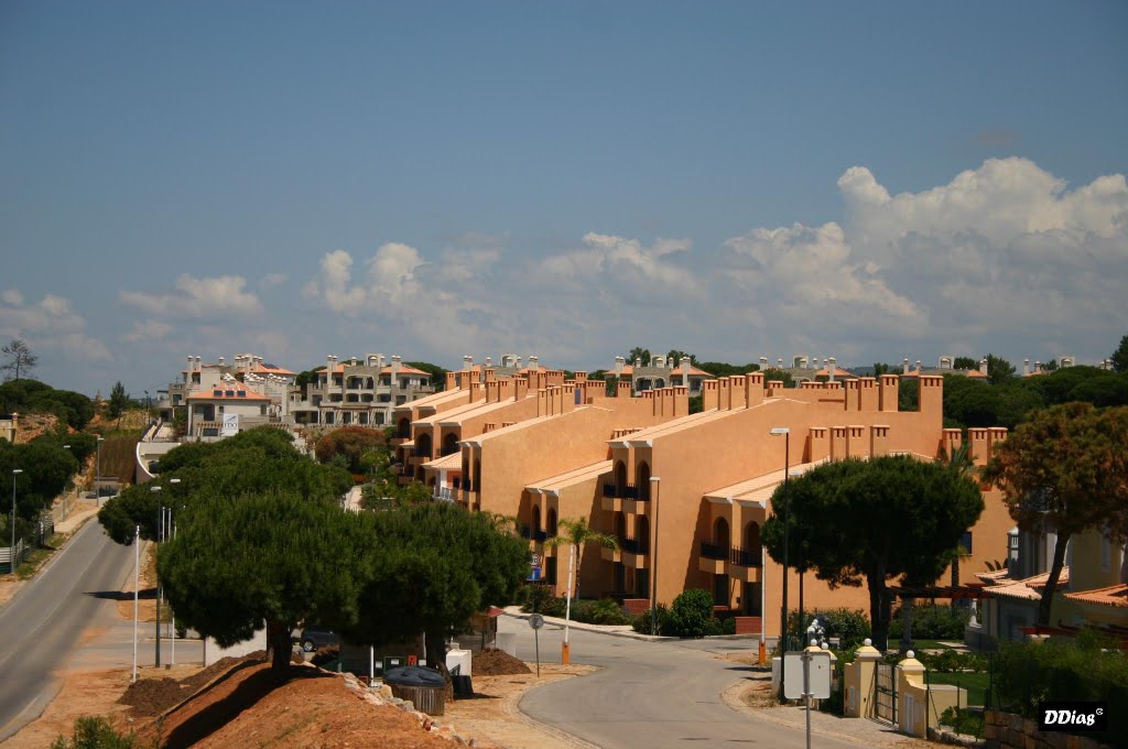 QUARTEIRA city-Orange Chimneys and Pine Hills Resort on The Bottom by Del Dias