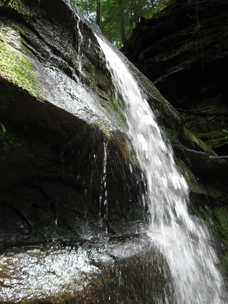 Hocking Hills State Park by McSky