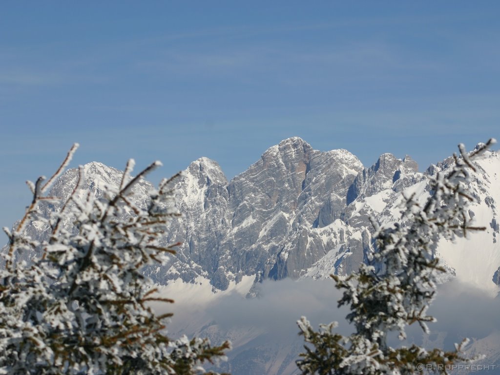 Dachstein seen from Planai, 2007, IMG_6235 by Bertram