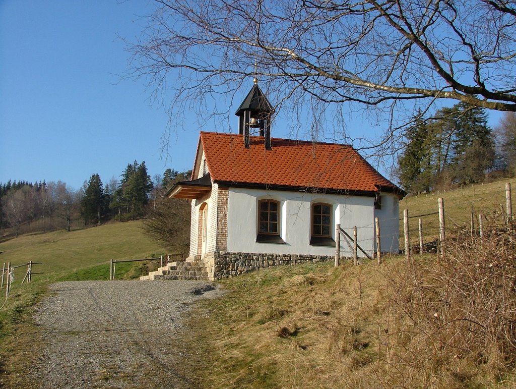 Kapelle bei Mayerhof by Richard Mayer