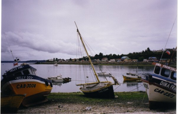 Botes en Calbuco by marisadechile