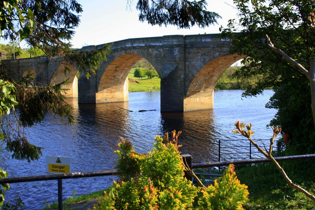 Chollerford Bridge by Azzy