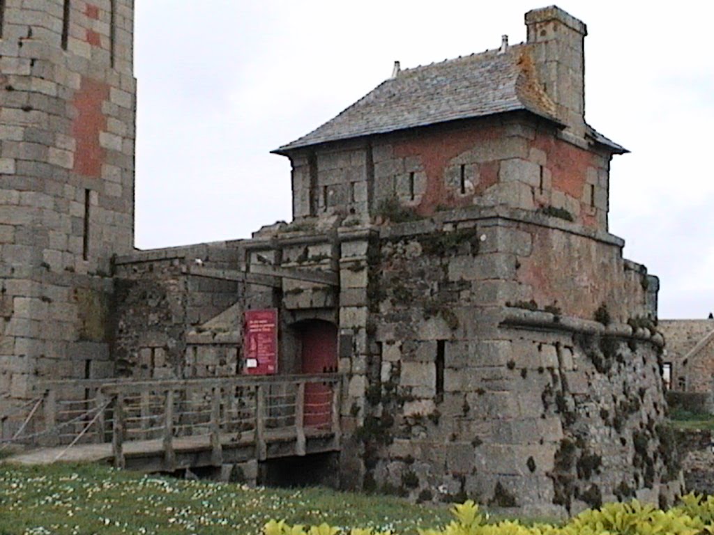 Camaret by Dominic Mathieu