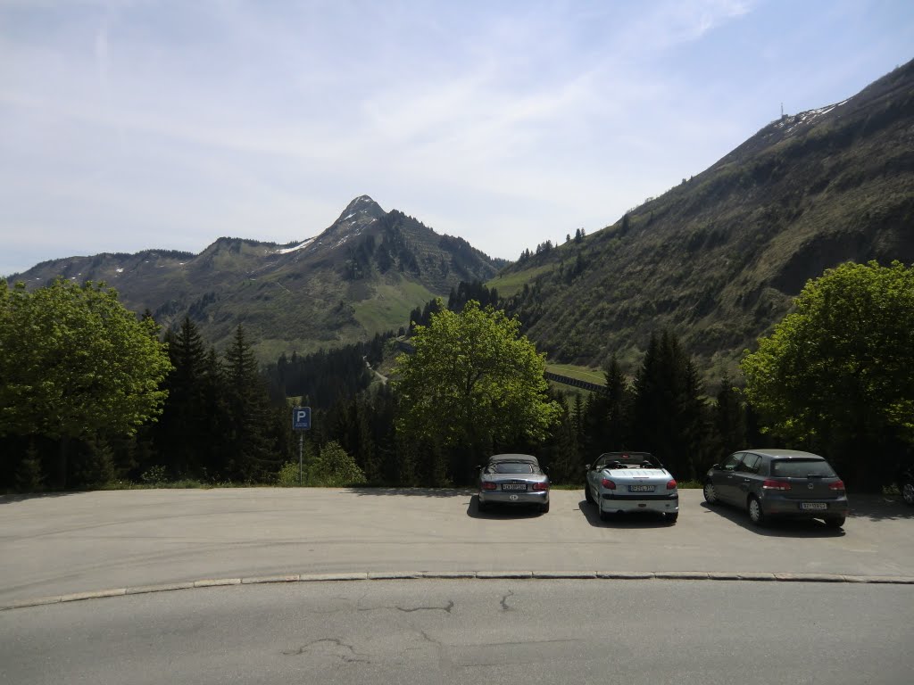 Blick von Damüls auf Zapfernhorn und Zitterklapfern by MarieE