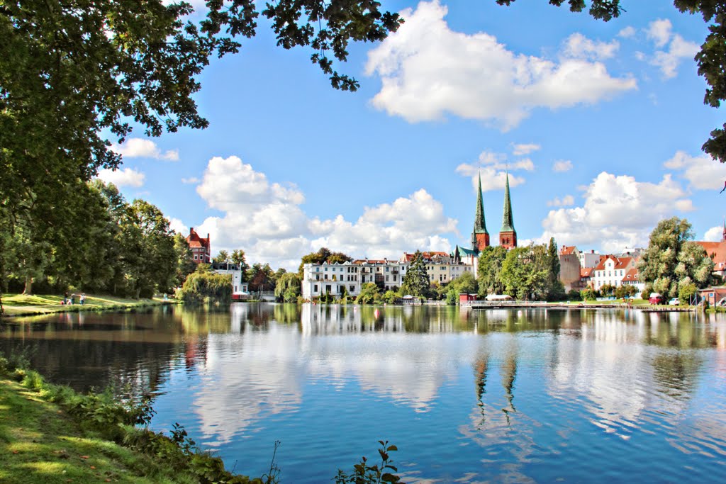 Lübeck is undoubtedly a blue chip for tourists by Pixfix