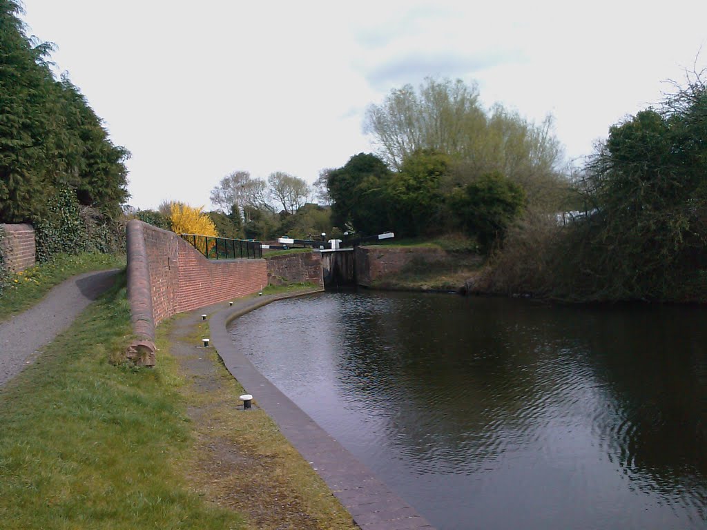 Lock 5 Stourbridge Canal by quercusia