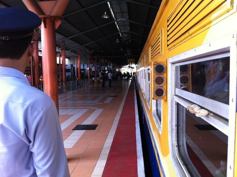 Stasiun Yogyakarta by Hasbullah Idris