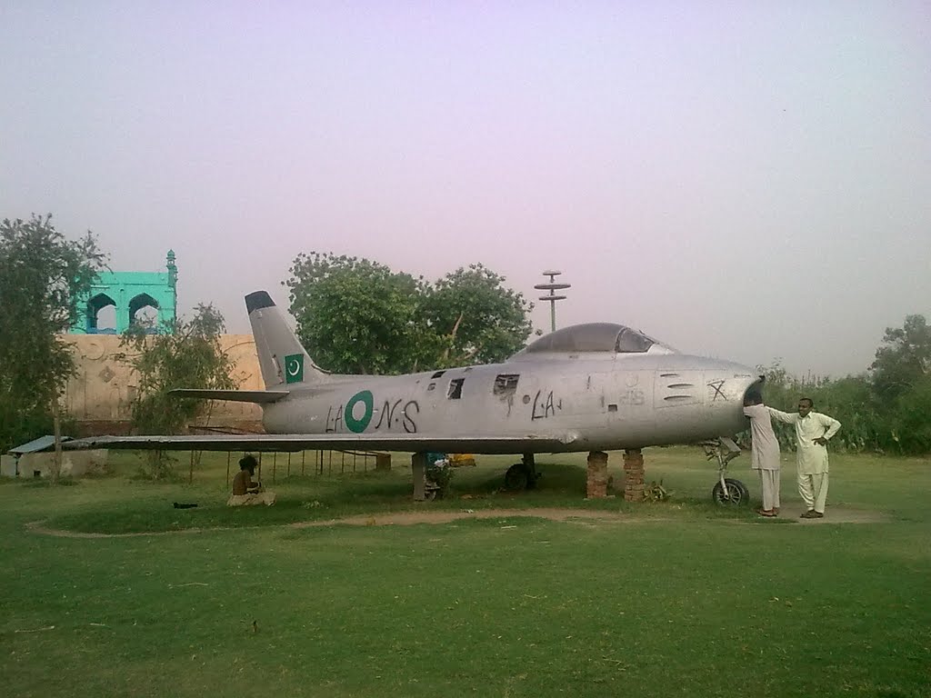 Old Jet Fighter in Qasim Bagh Fort Kohna Multan by Dr Junaid