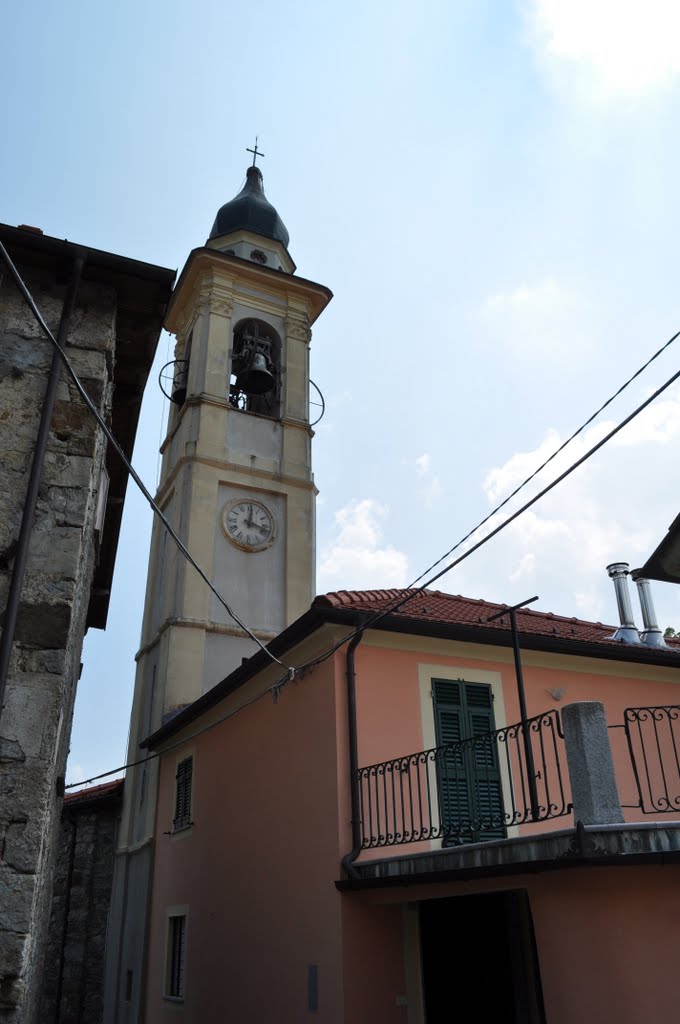 Campanile visto da lato by Franco Garbarino