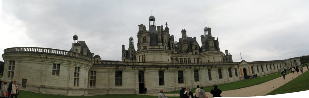 Loire: Chateau de Chambord by Fabrizio Reale