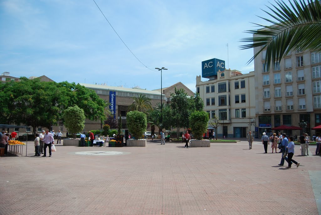 CASTELLÓN 2011.- Plaza de Fadrèll. by Algueró