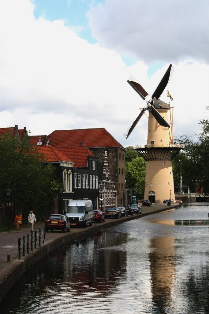 Schiedam: rebuilt windmill De Kameel (The Camel) by Martin van den Bogaerdt