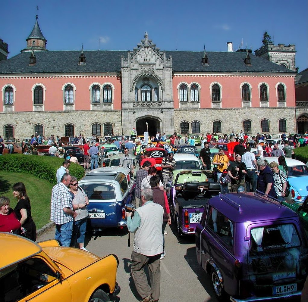 Trabi Český ráj 2011, zámek Sychrov by Rodrich