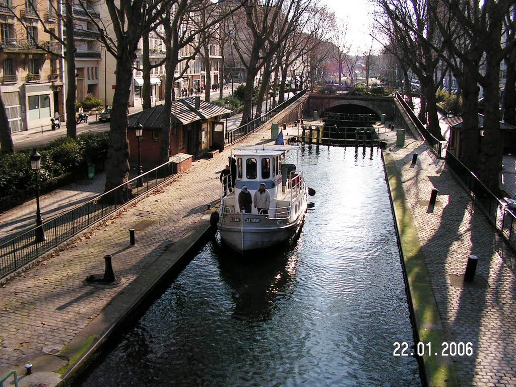 Canale saint martin by Gianfranco Pala