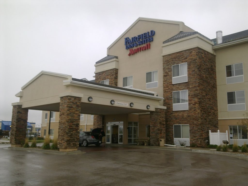 Fairfield Inn by Tim Pinnick