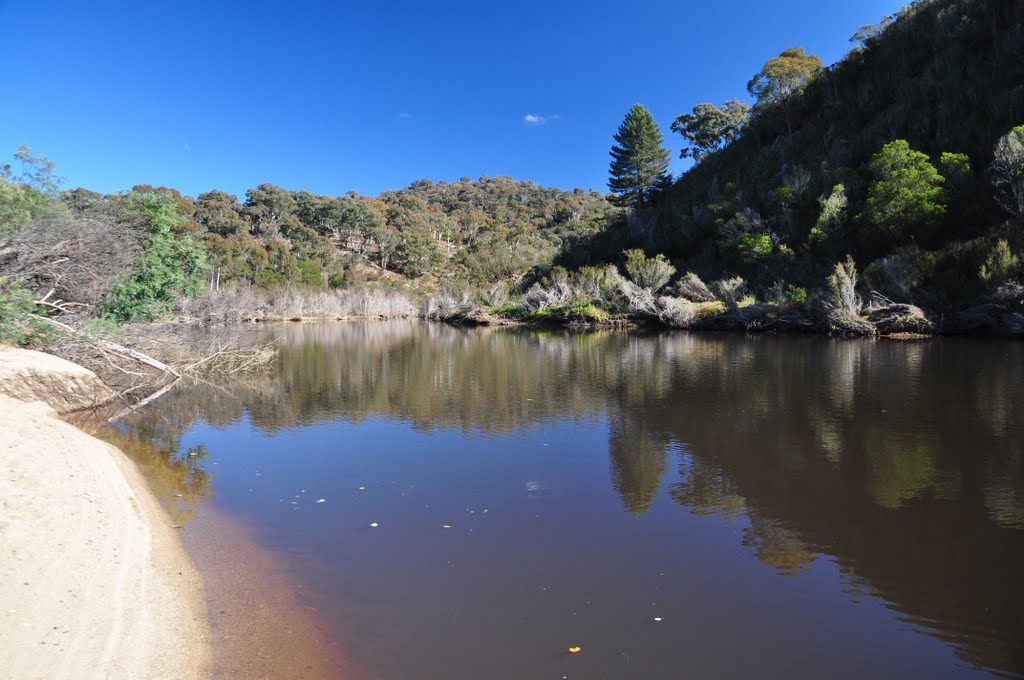 Queanbeyan River at Talpa, NSW, Australia by Mark Jekabsons