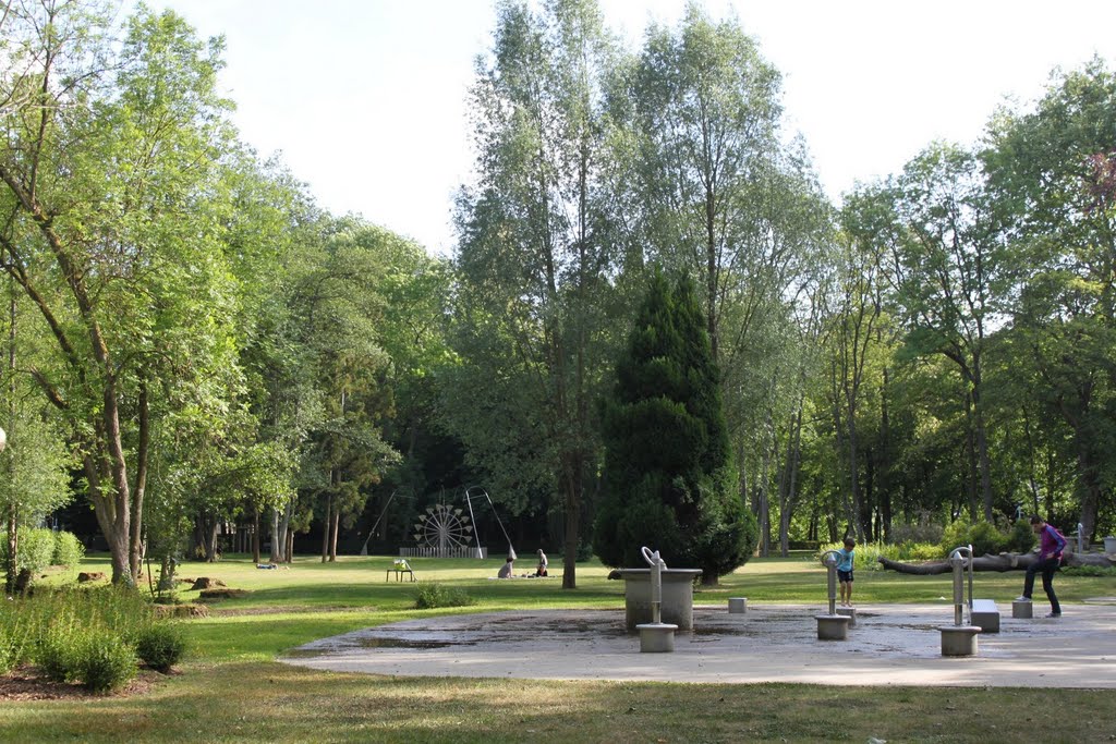 Les Jardins d'O by Jean-Pierre Hussin