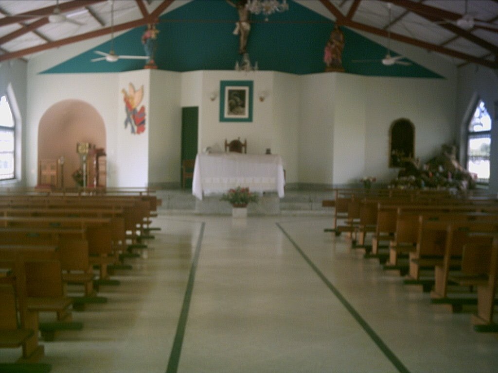 Interior Capilla by Luis Fernando Cuellar Diaz