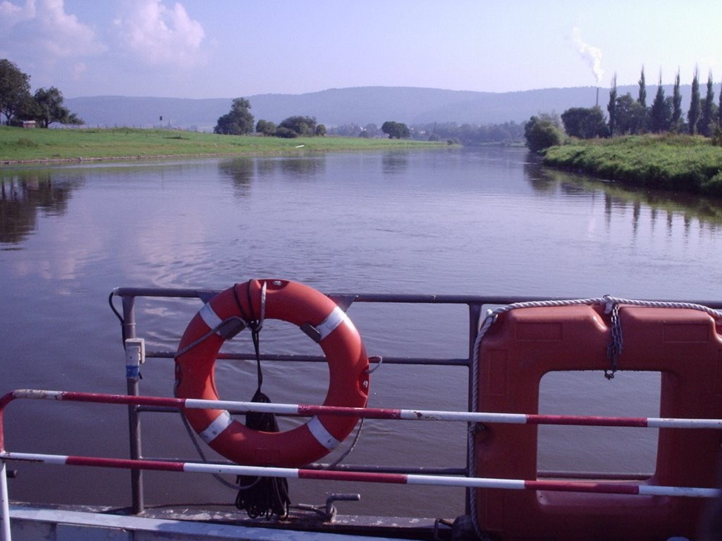 Lippoldsberg Fähre Weser by lorenzo_sinzheim