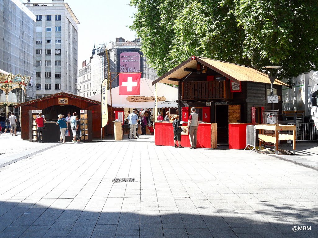 Rue de la République, LYON, Suisse by Marc BOVET-MORINON