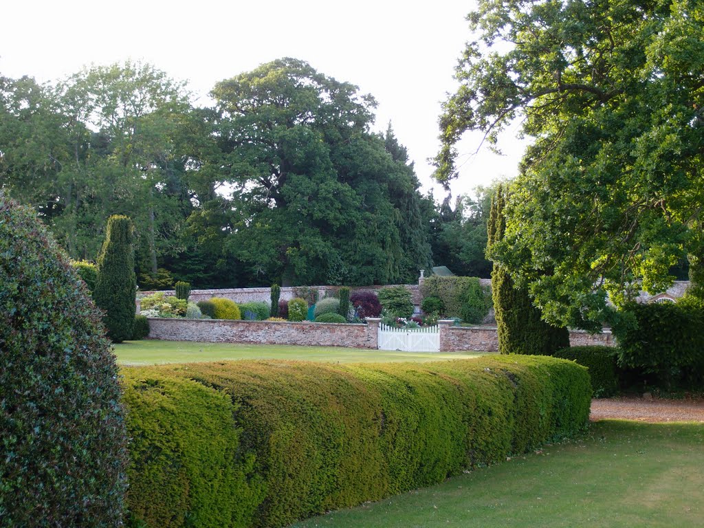 Walled garden at Barford Park - May 2011 by Mike Stuckey