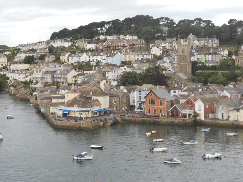 Fowey by felixhausdorff