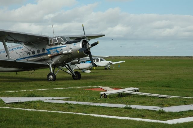 Ameland Airfield by tuxik