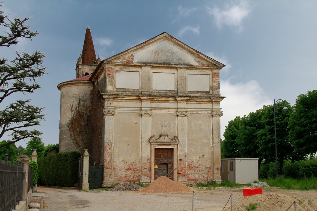 Vecchia chiesa by Osvaldo Sorio