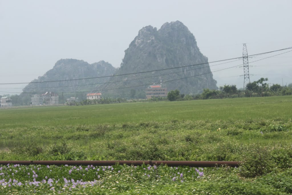 NINH BÌNH - Vùng núi đá vôi by Đăng Định