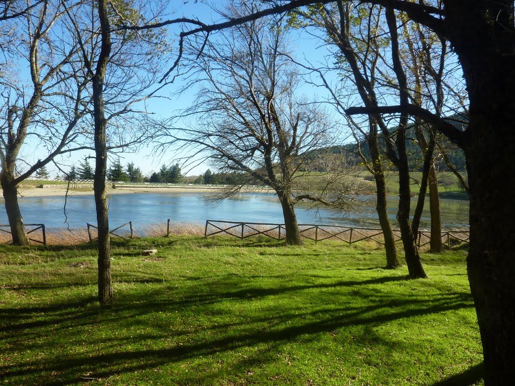 L'AMATA PUGLIA : Biccari - Lago Pescara a mt. 900 s.l.m by Antimo Milli