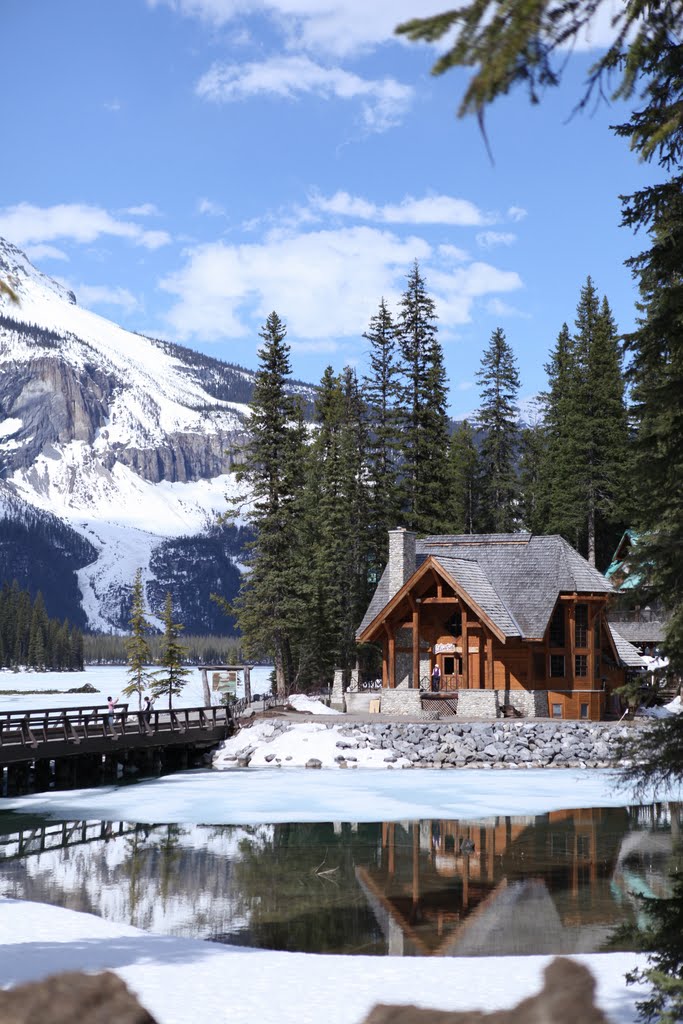 Emerald Lake, British Columbia by bondny