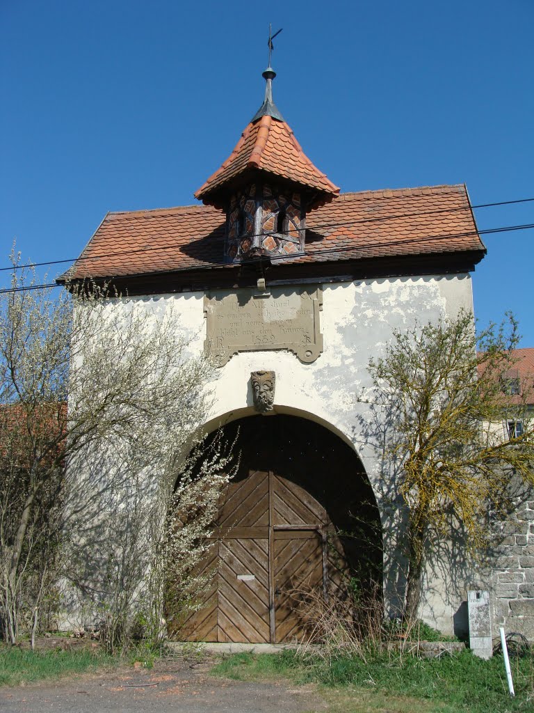 Sulzfeld Eingangstor zum Johanneshof by Contessa