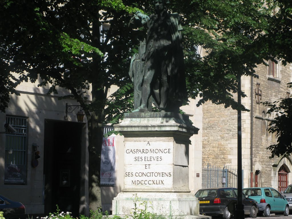 Place Monge-Beaune(21) le 25/05/2011 by eric DELVA