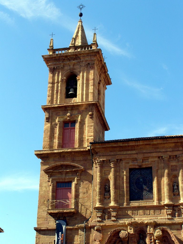 Iglesia de San Isidoro, Oviedo, Asturias by Antonio Alba