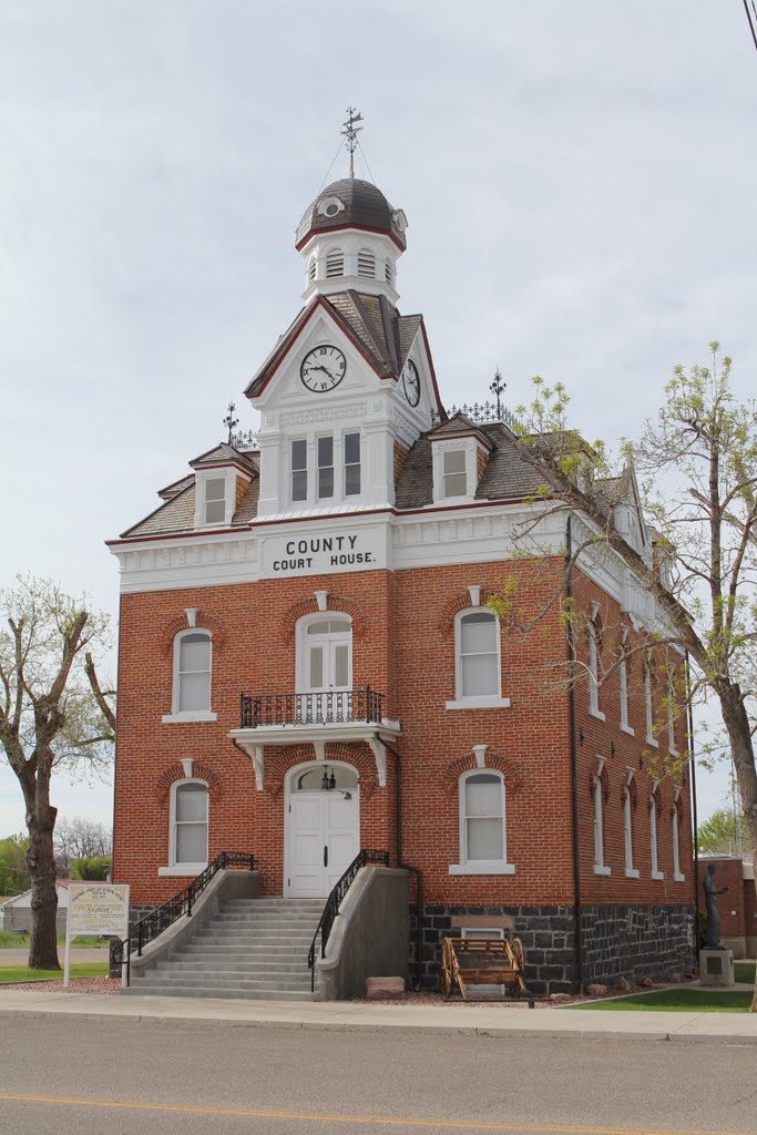 County Court House - Beaver by R Melgar