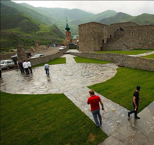 Village Itum-Kale and fortress Pkhakocha, CHECHENIA by Dittibuh