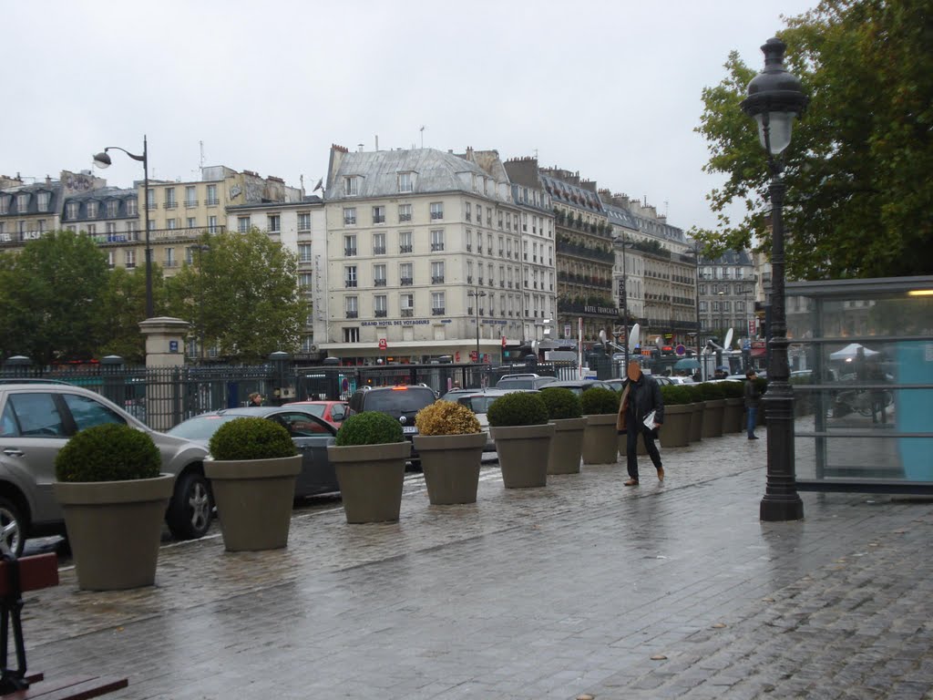 Arrêt minute de la Gare de l'Est by SocoA