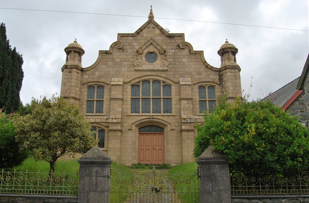 Llanbedr Former Temple by ♫ Russ Hamer