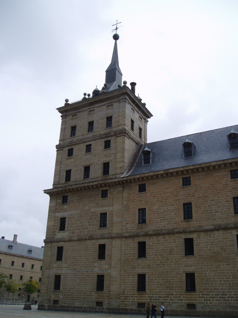 Monasterio del Escorial (3) by zumodevidrio