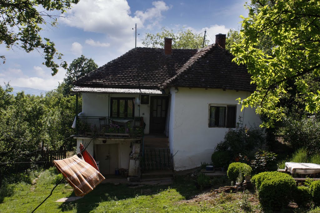 Srpska arhitektura u Ćelijama u blizini manastira by dragansremac